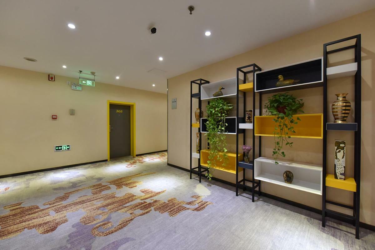 Beijing Dongdan Hotel Near Wangfujing Street,Tian'Anmen Square,The Forbidden City,Free Self-Service Laundry Room Exteriör bild